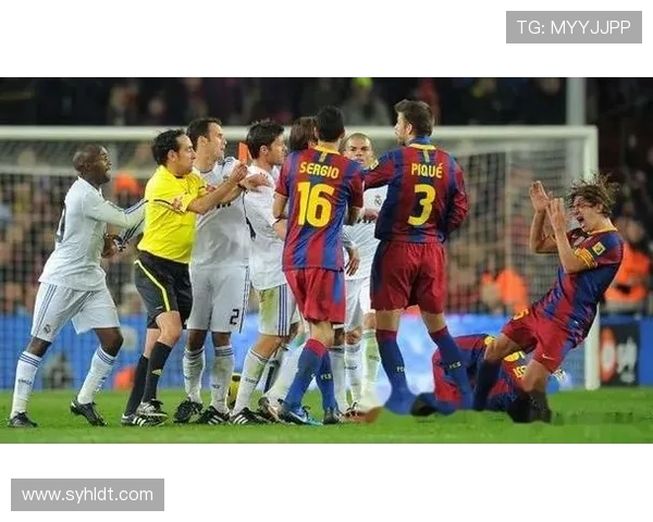 2018年巴萨与皇马经典对决回顾：足球盛宴的激情与荣耀