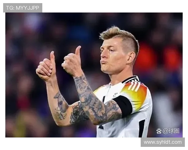 克罗斯的足球之路：从青涩少年到世界顶级中场的辉煌历程