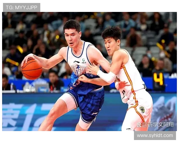 吴冠希的篮球之路:从青涩少年到CBA明星球员的成长历程与辉煌成就